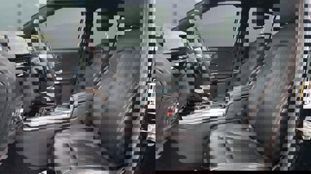 Used 2025 Mercedes-Benz GLA 250 image 19