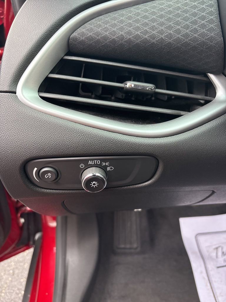 Used 2024 Chevrolet Malibu LT image 43