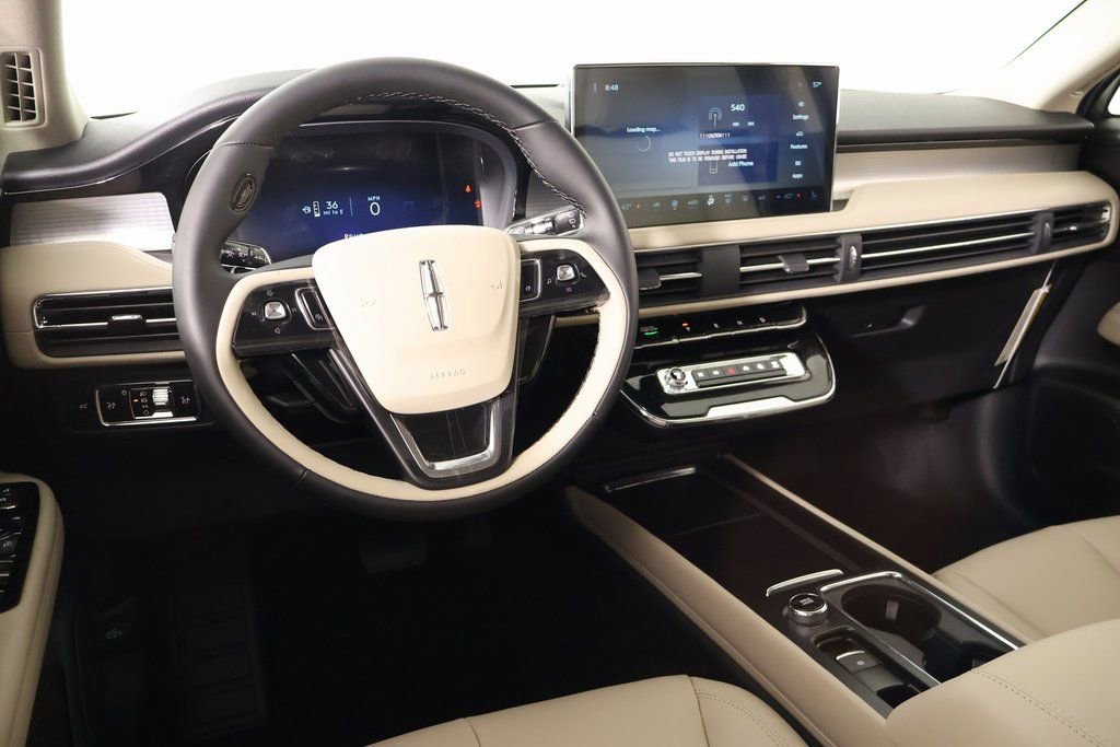 New 2026 Lincoln Corsair Premiere image 2