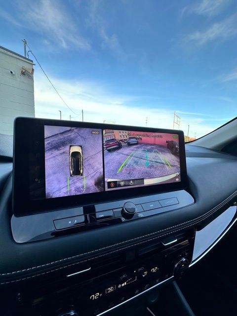 Certified 2024 Nissan Rogue SL w/ SL Premium Package image 16