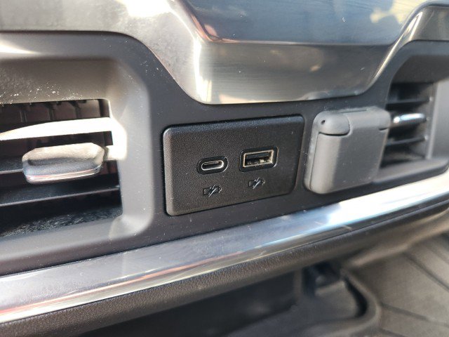 Used 2022 Chevrolet Silverado 3500 High Country w/ Z71 Off-Road Package image 27