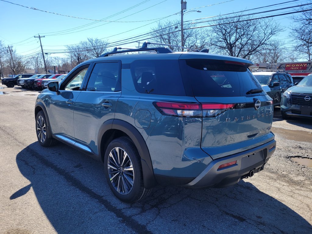 New 2026 Nissan Pathfinder Platinum AWD/4WD image 9