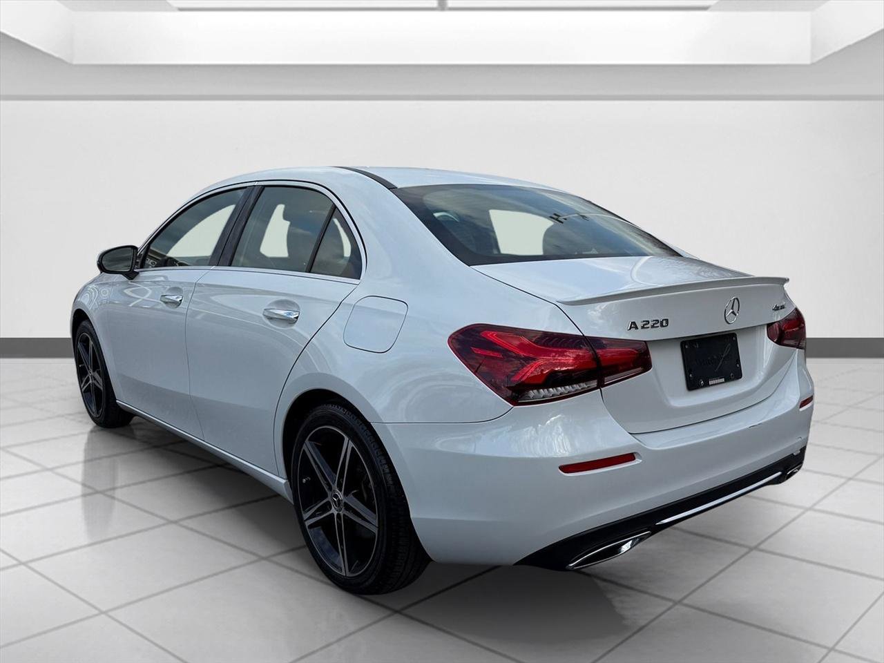 Used 2019 Mercedes-Benz A 220 4MATIC image 8