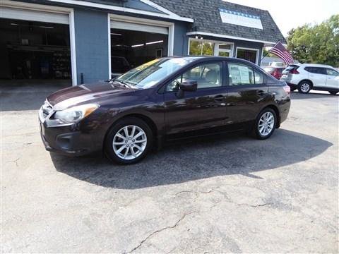 Used 2012 Subaru Impreza 2.0i Premium w/ All-Weather Pkg image 3