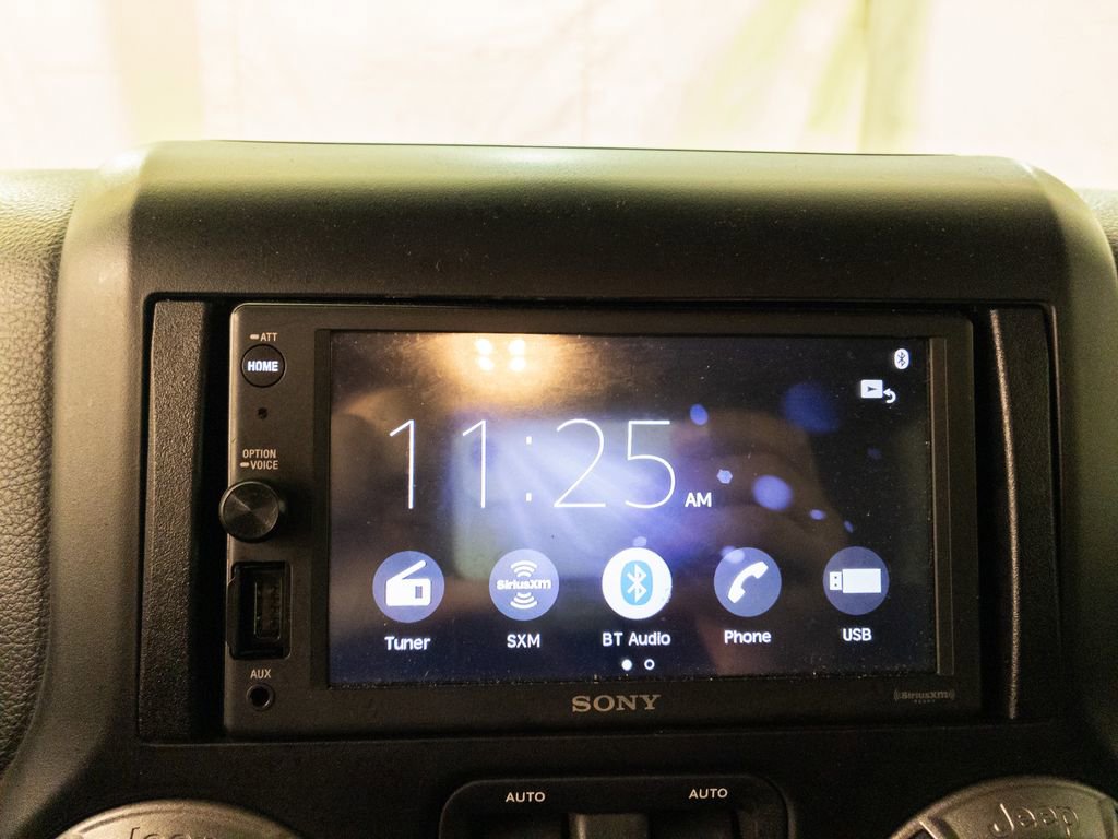 Used 2012 Jeep Wrangler Unlimited Sport AWD/4WD image 14