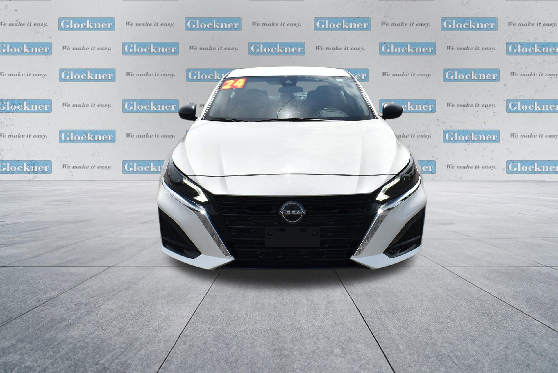 Used 2024 Nissan Altima 2.5 SV FWD image 2