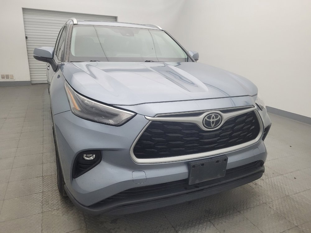 Used 2022 Toyota Highlander XLE image 14