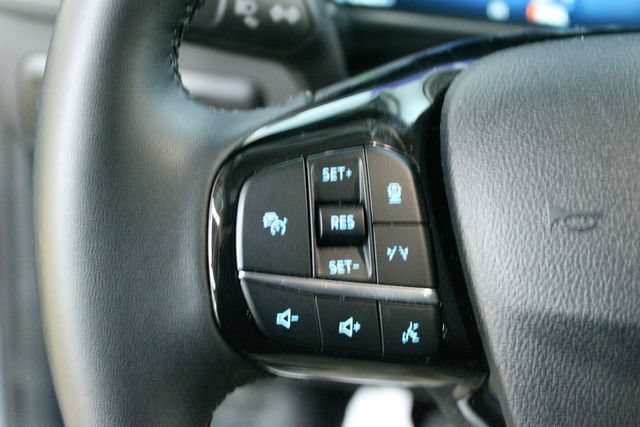Used 2025 Ford Escape Platinum AWD/4WD image 15