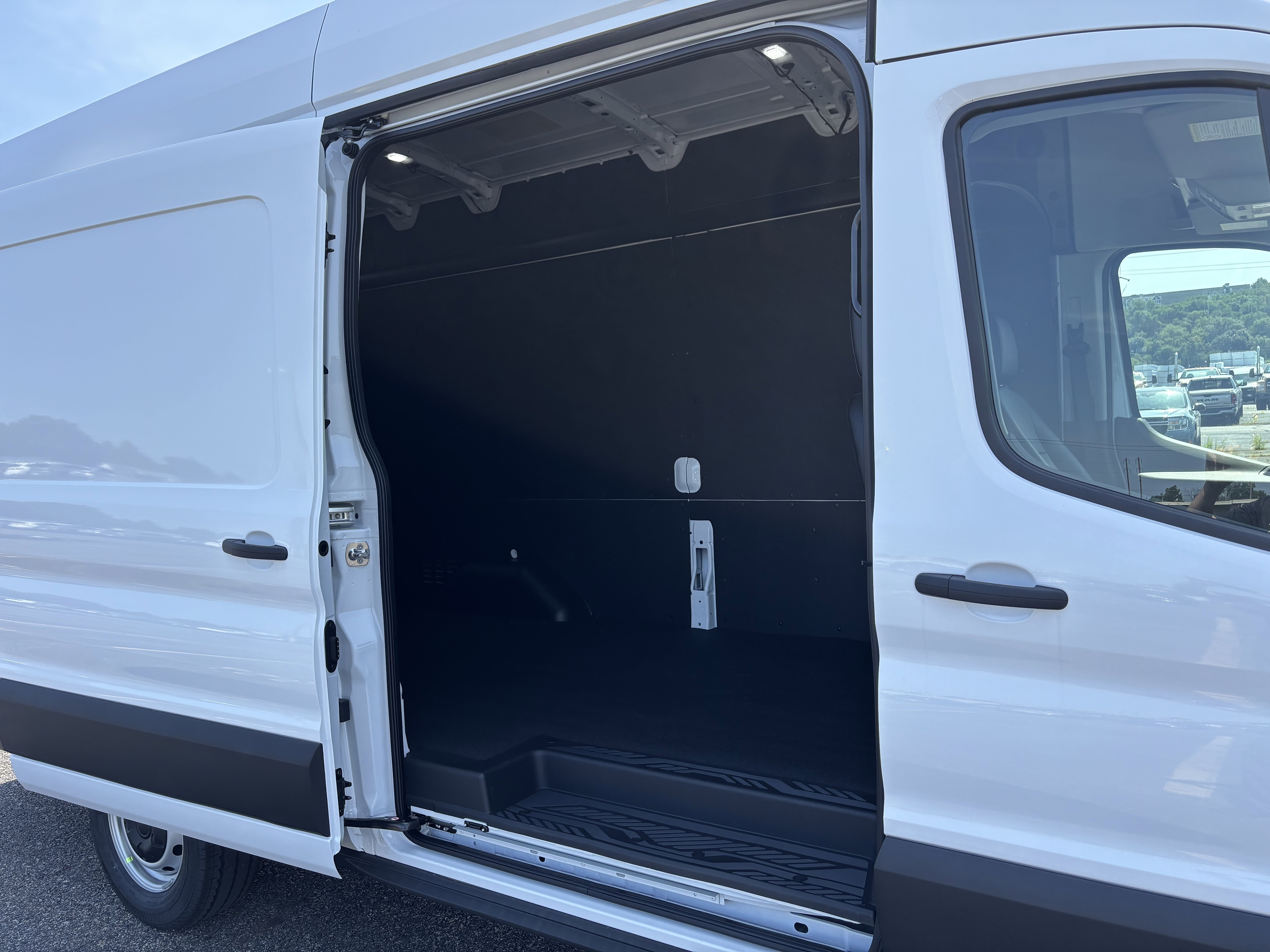 New 2025 Ford Transit 350 148 High Roof Extended image 7