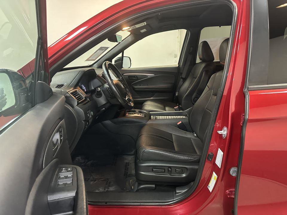 Certified 2022 Honda Passport TrailSport image 22