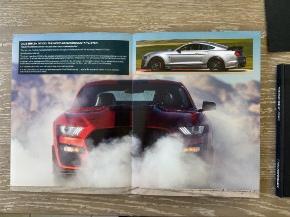 Used 2022 Ford Mustang Shelby GT500 w/ Carbon Fiber Track Pack image 50