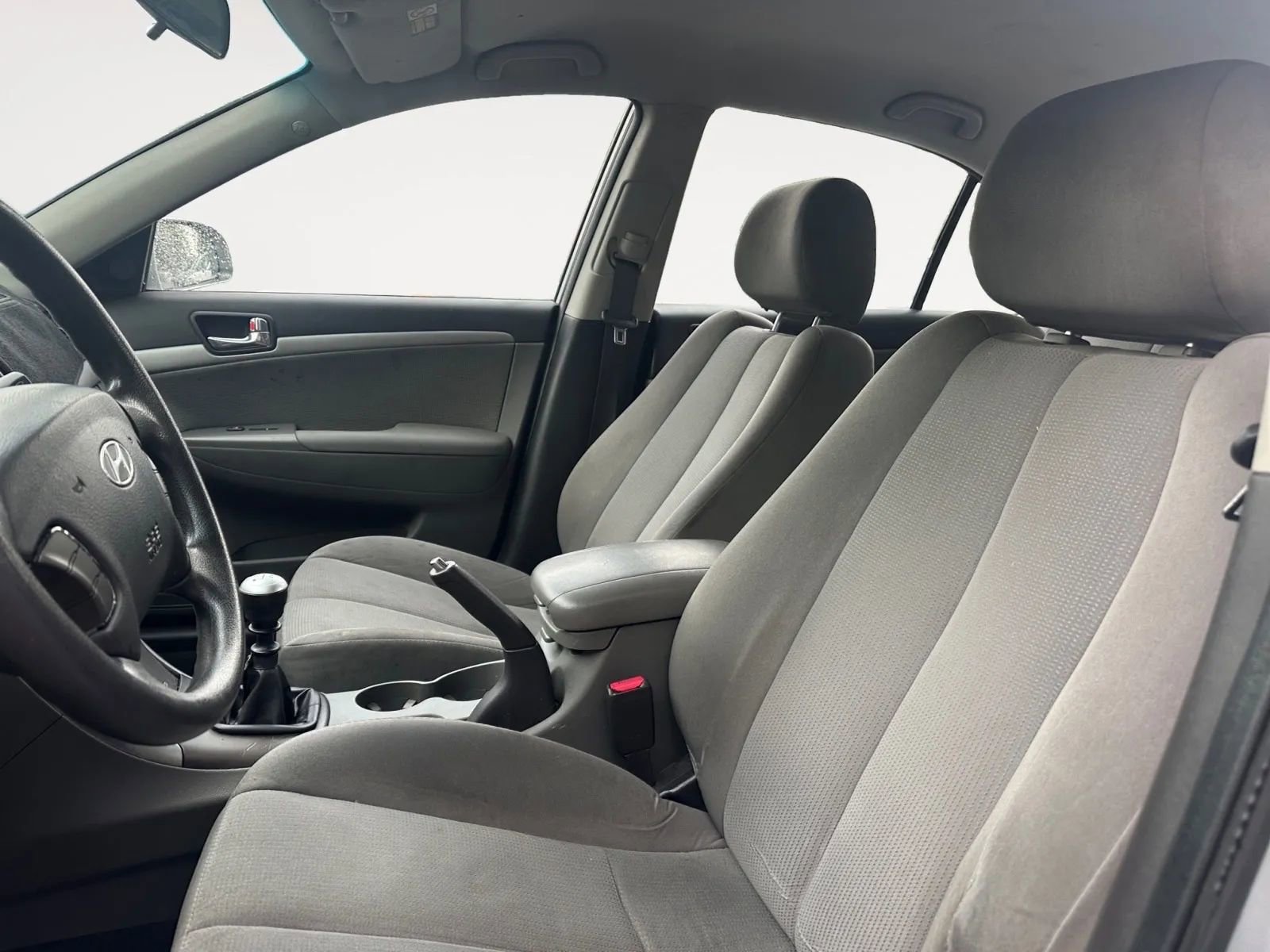 Used 2010 Hyundai Sonata GLS image 10