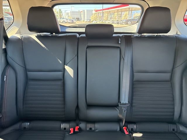 Used 2025 Nissan Rogue SV AWD/4WD image 21