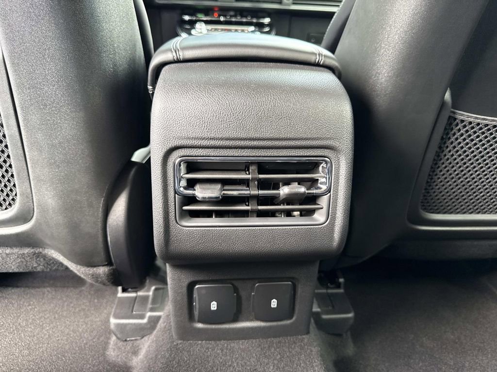 New 2025 Lincoln Corsair Reserve w/ Jet Appearance Package image 16