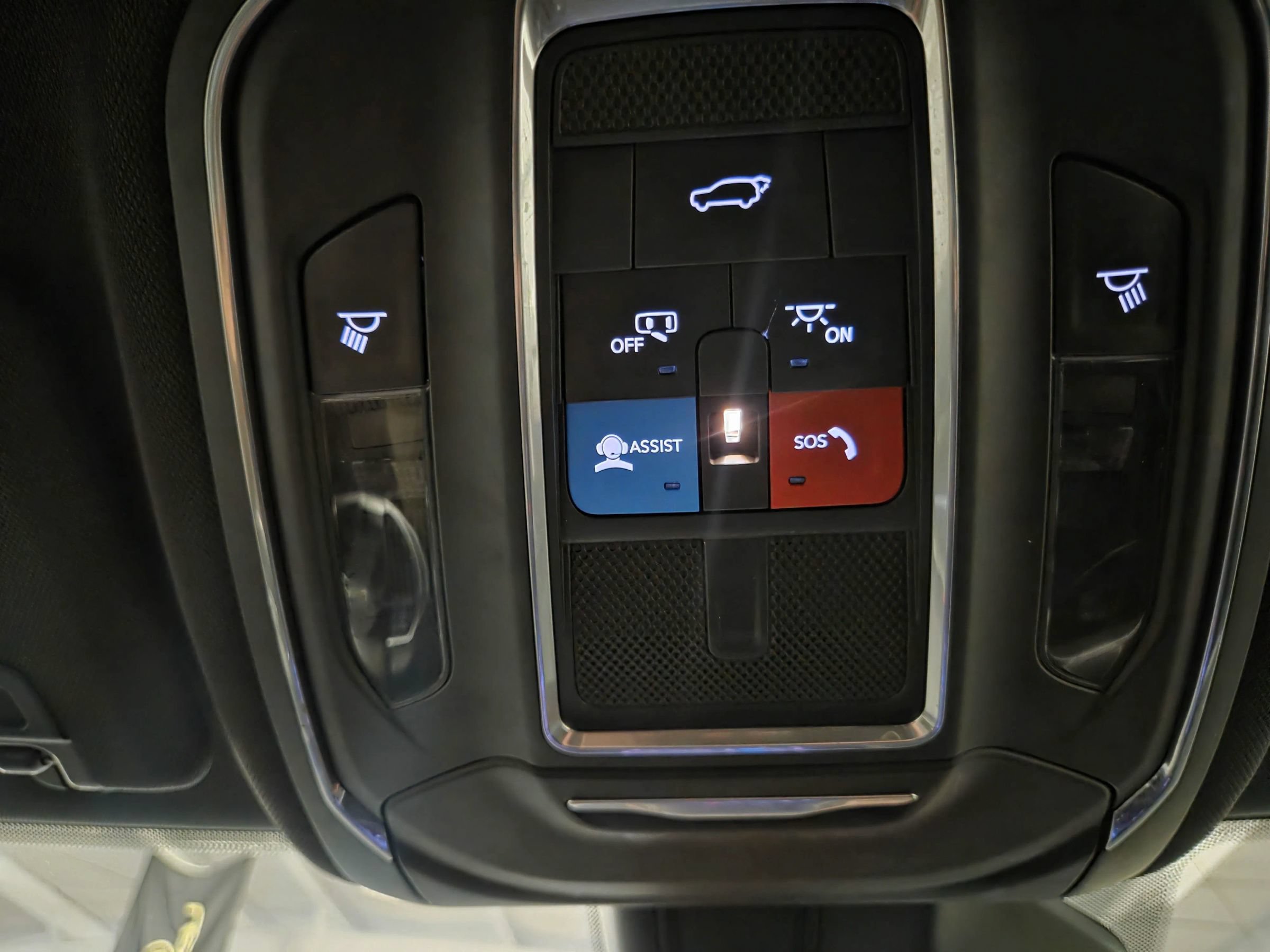 Used 2024 Jeep Grand Cherokee L Laredo AWD/4WD image 29