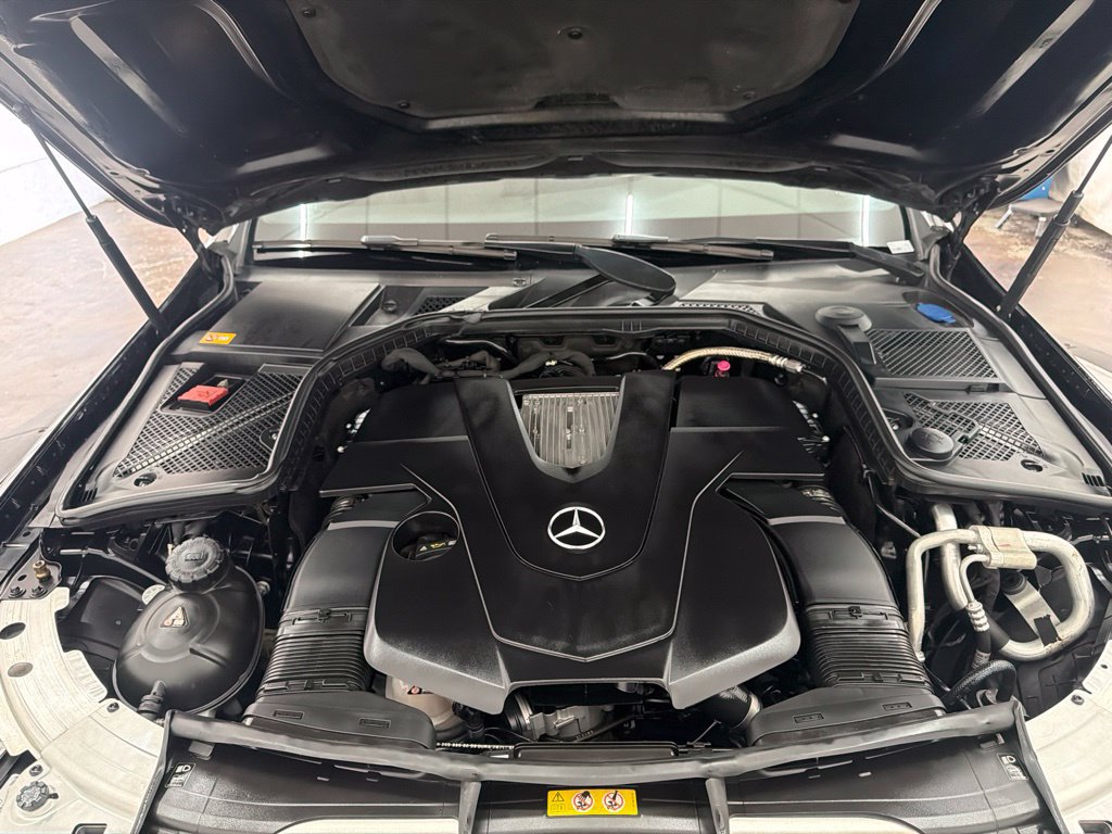 Used 2015 Mercedes-Benz C 400 4MATIC image 32