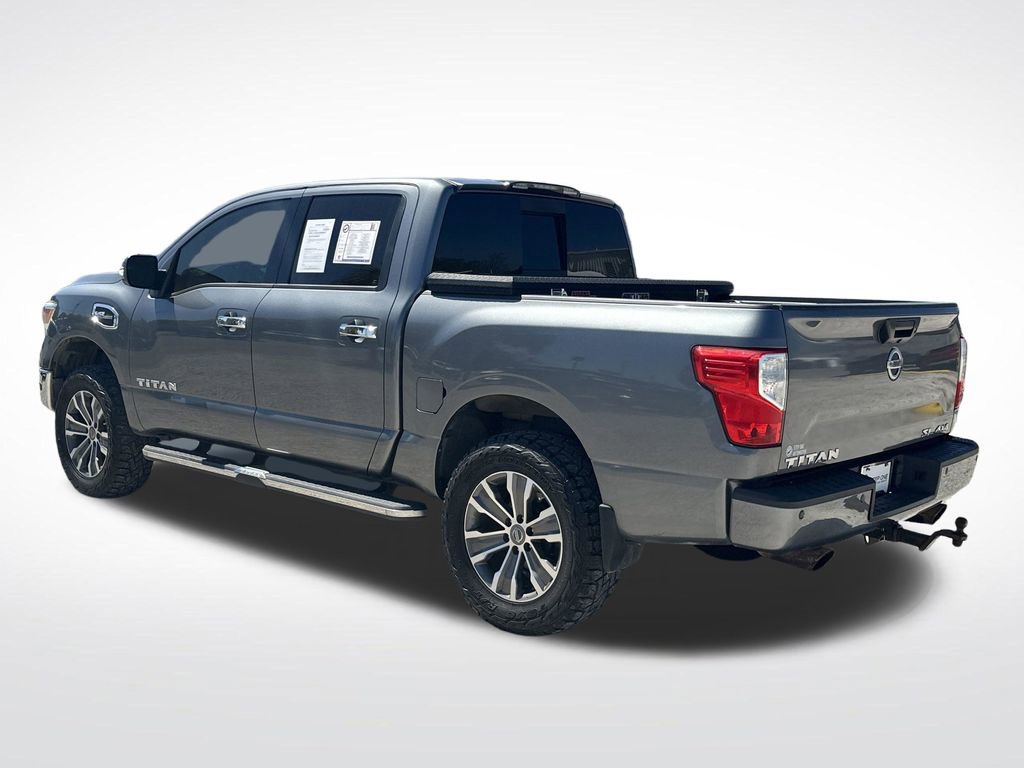 Used 2017 Nissan Titan SL image 5