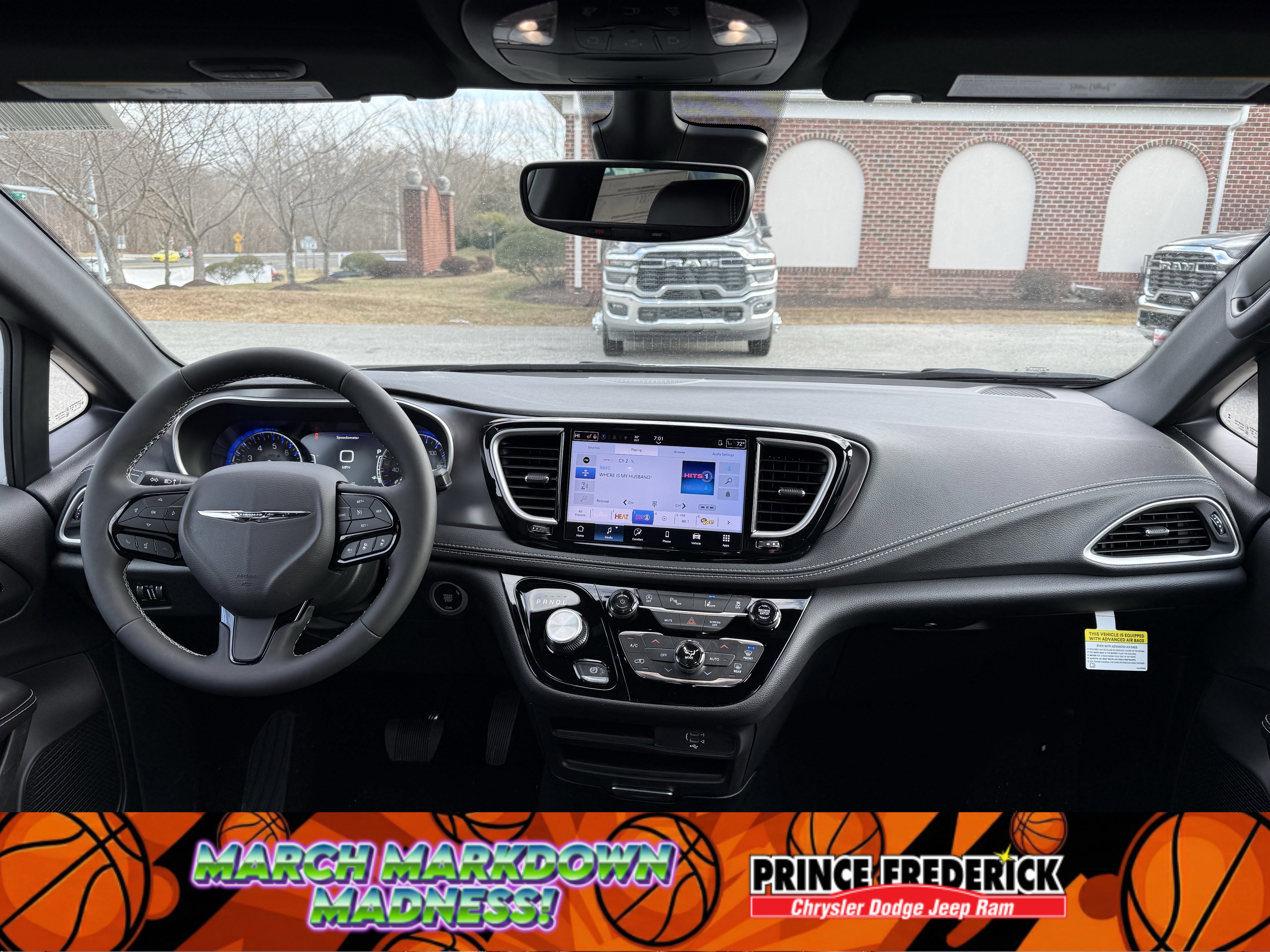 New 2026 Chrysler Pacifica Select image 17