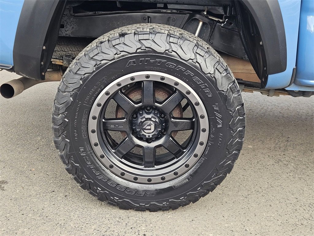 Used 2019 Toyota Tacoma TRD Off-Road image 9