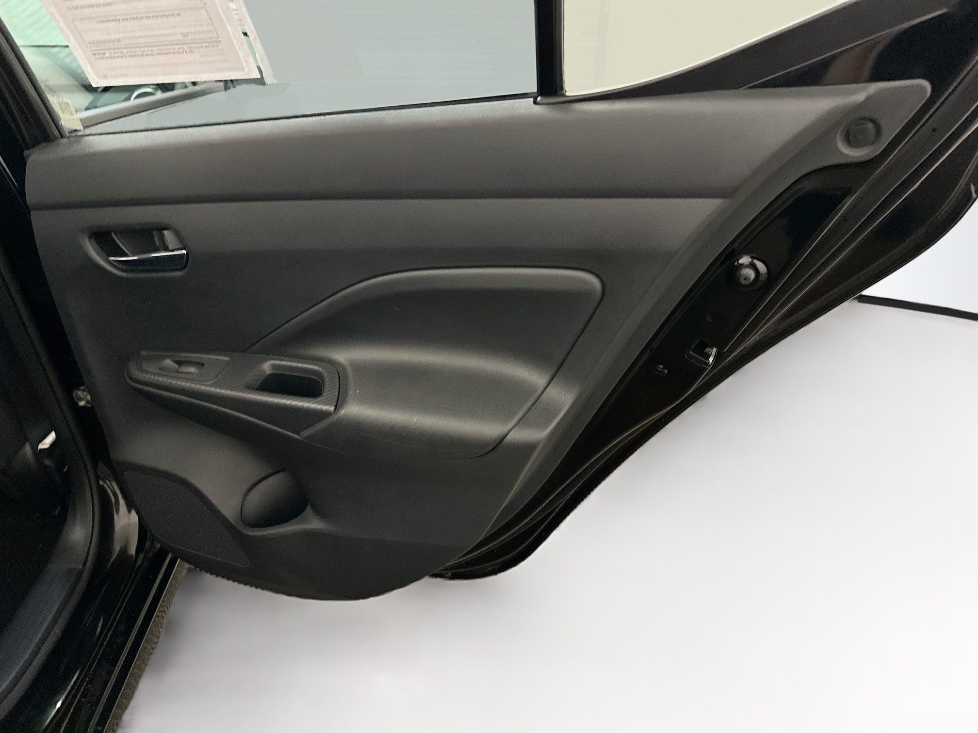 Used 2025 Nissan Versa SV FWD image 30