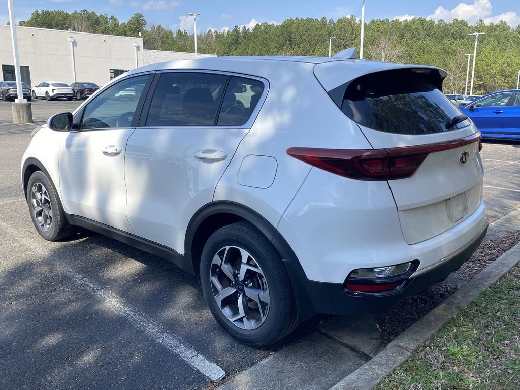 Used 2021 Kia Sportage LX image 2