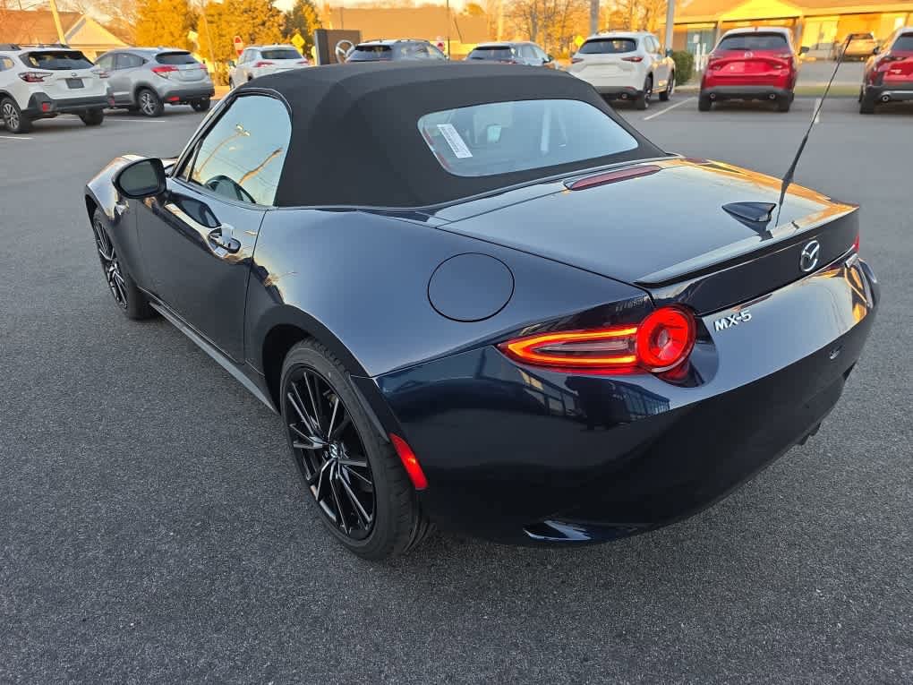 New 2025 MAZDA MX-5 Miata Grand Touring RWD image 8