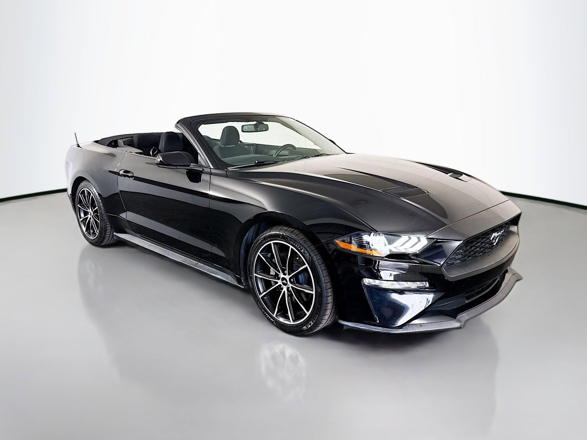 Used 2020 Ford Mustang Convertible w/ Wheel & Stripe Package RWD image 41