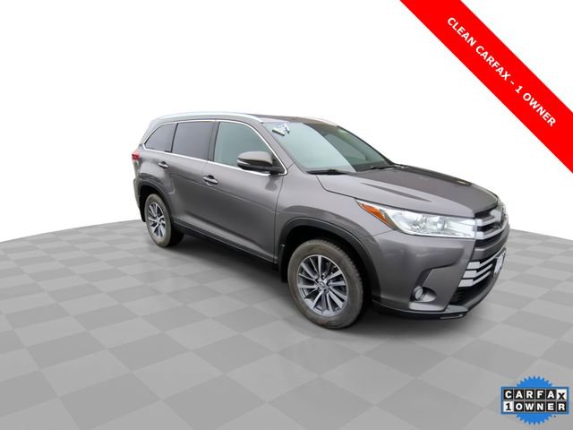 Used 2019 Toyota Highlander XLE image 2