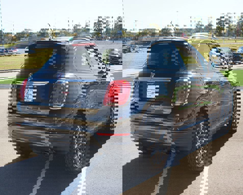 Used 2017 FIAT 500X Trekking image 16