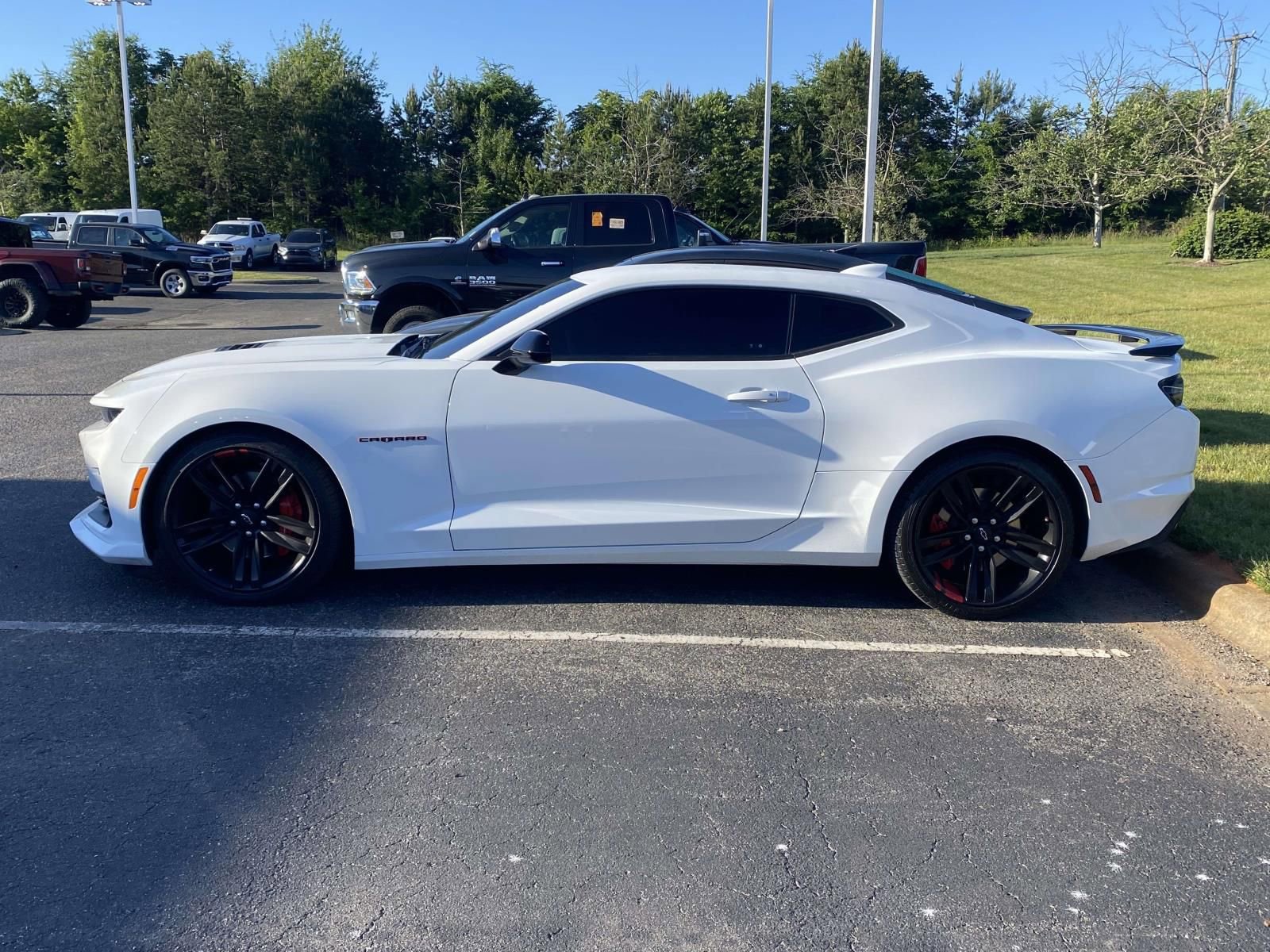 Used 2022 Chevrolet Camaro SS w/ Redline Edition RWD image 5