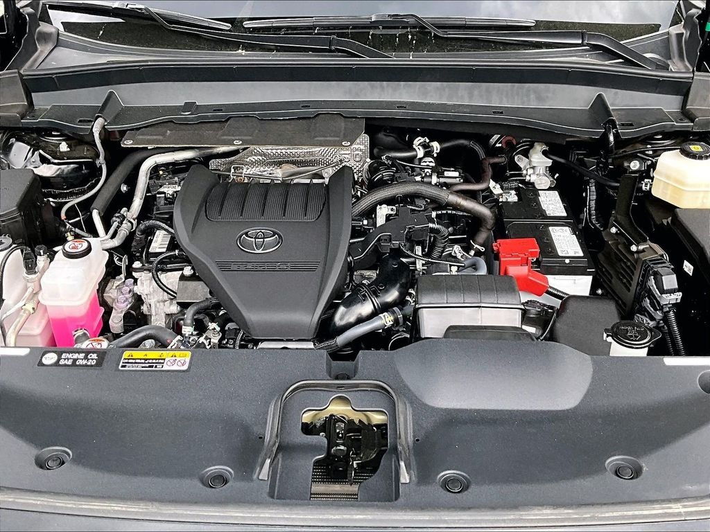 Used 2025 Toyota Grand Highlander AWD image 31