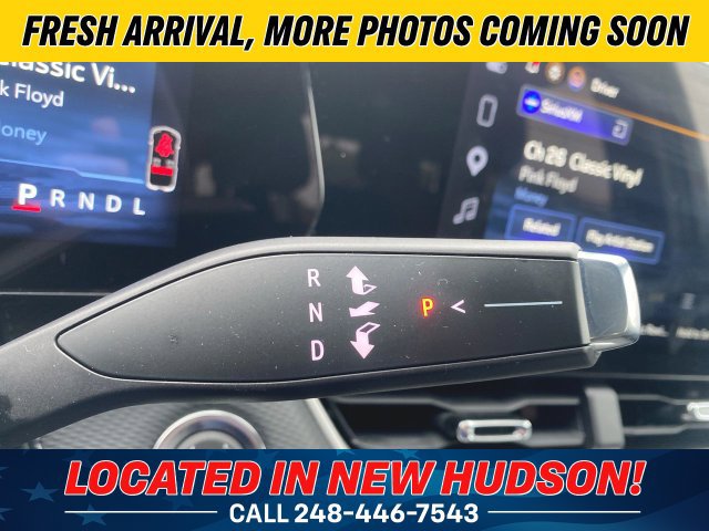 Used 2026 Chevrolet Equinox LT AWD/4WD image 16