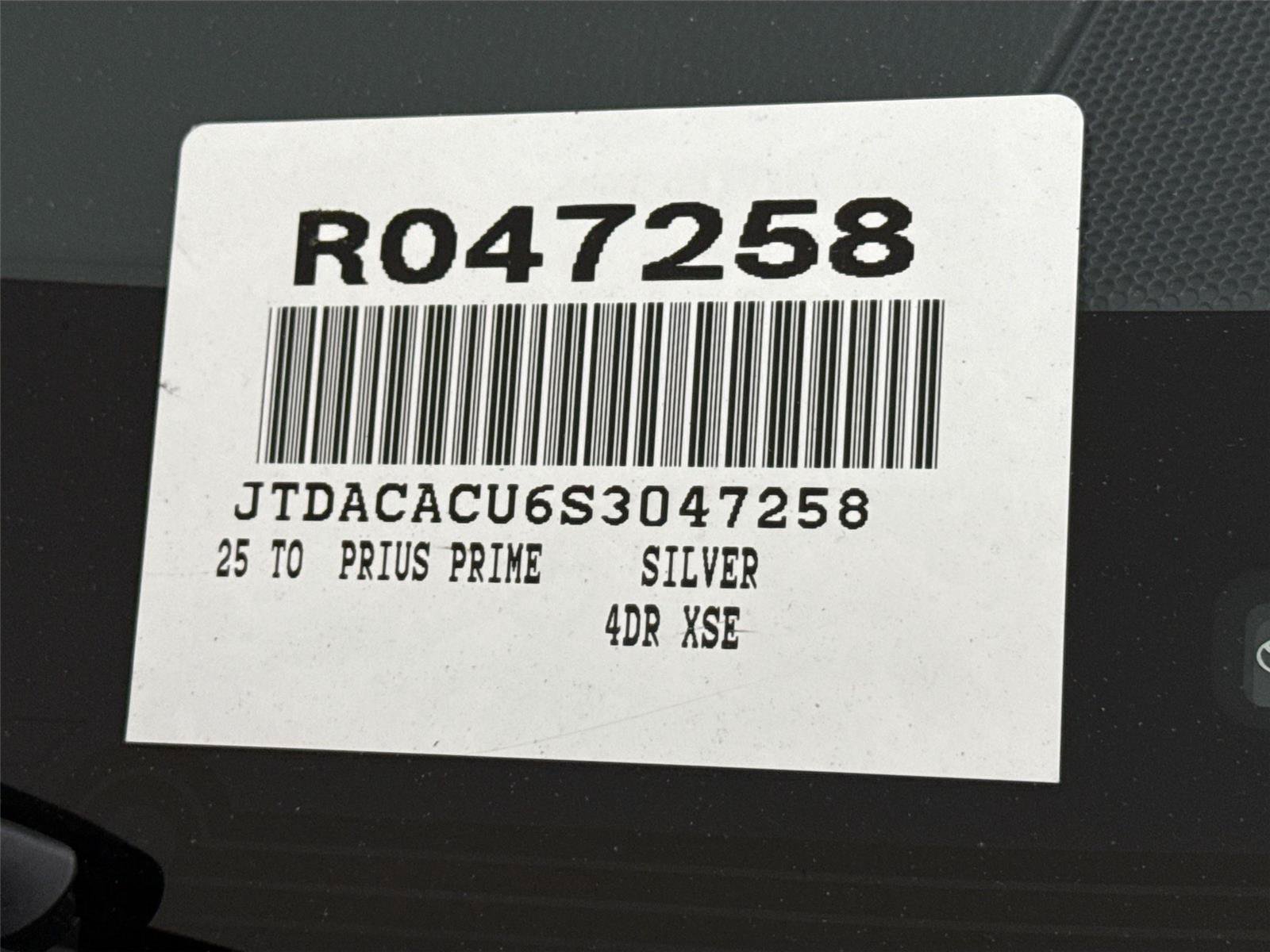 Certified 2025 Toyota Prius Plug-In Hybrid FWD image 43