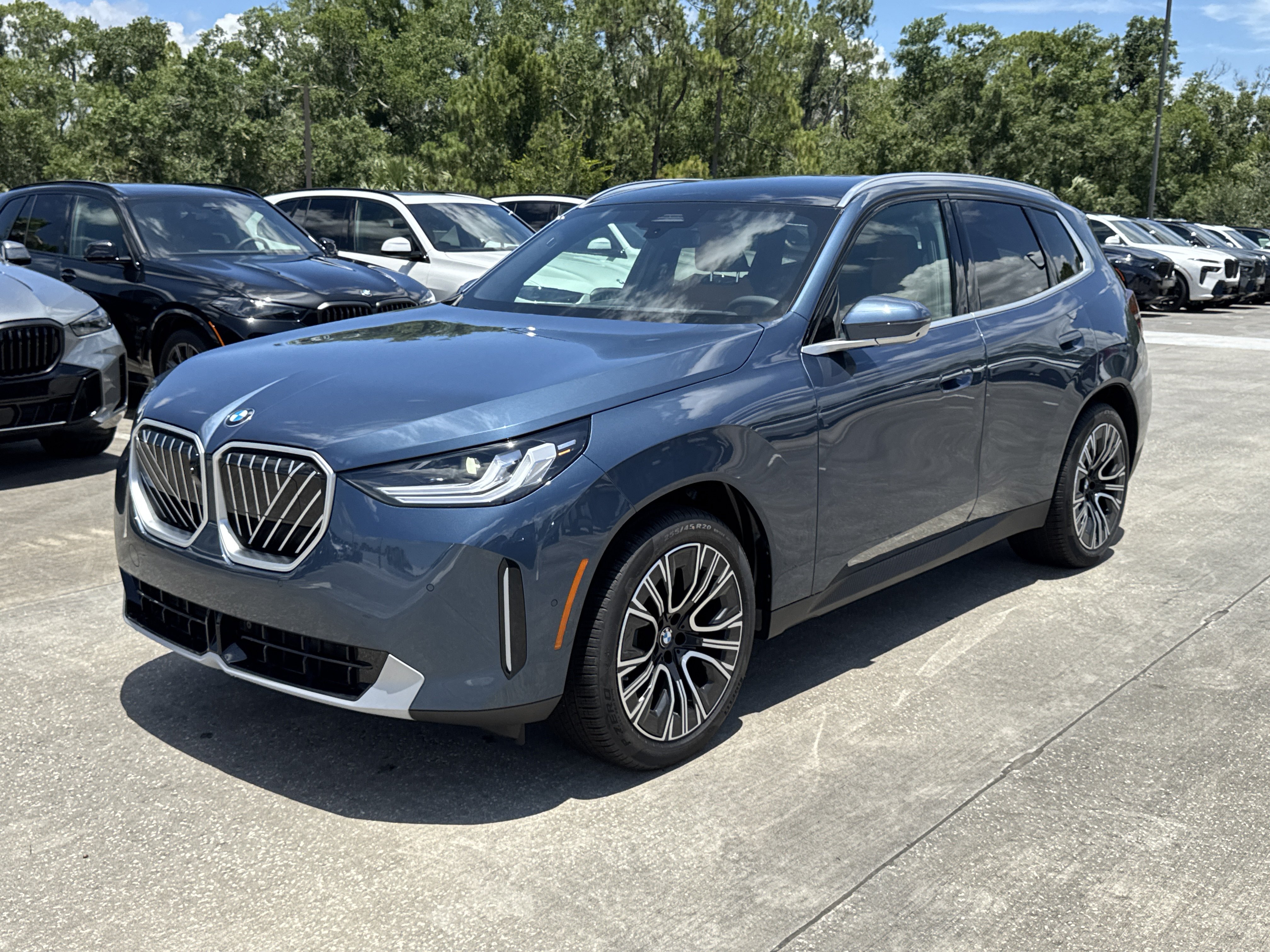New 2026 BMW X3 xDrive30i w/ Premium Package AWD/4WD image 3