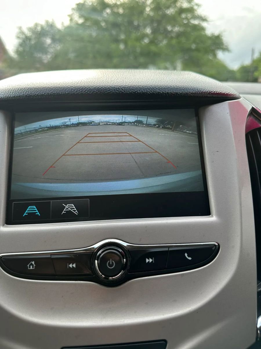 Used 2018 Chevrolet Cruze LS FWD image 26