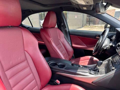 Used 2018 Lexus IS 300 F Sport w/ F Sport Package RWD image 16