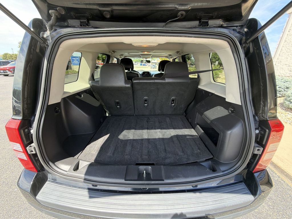 Used 2014 Jeep Patriot High Altitude FWD image 20