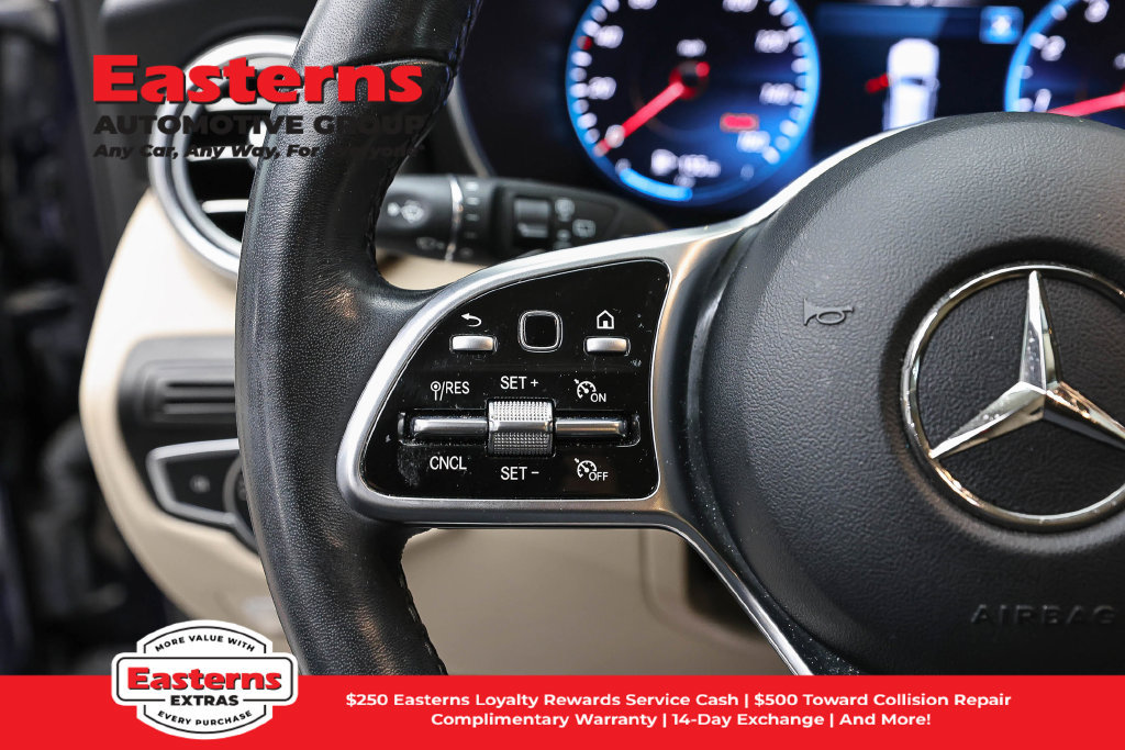 Used 2022 Mercedes-Benz GLC 300 4MATIC image 16