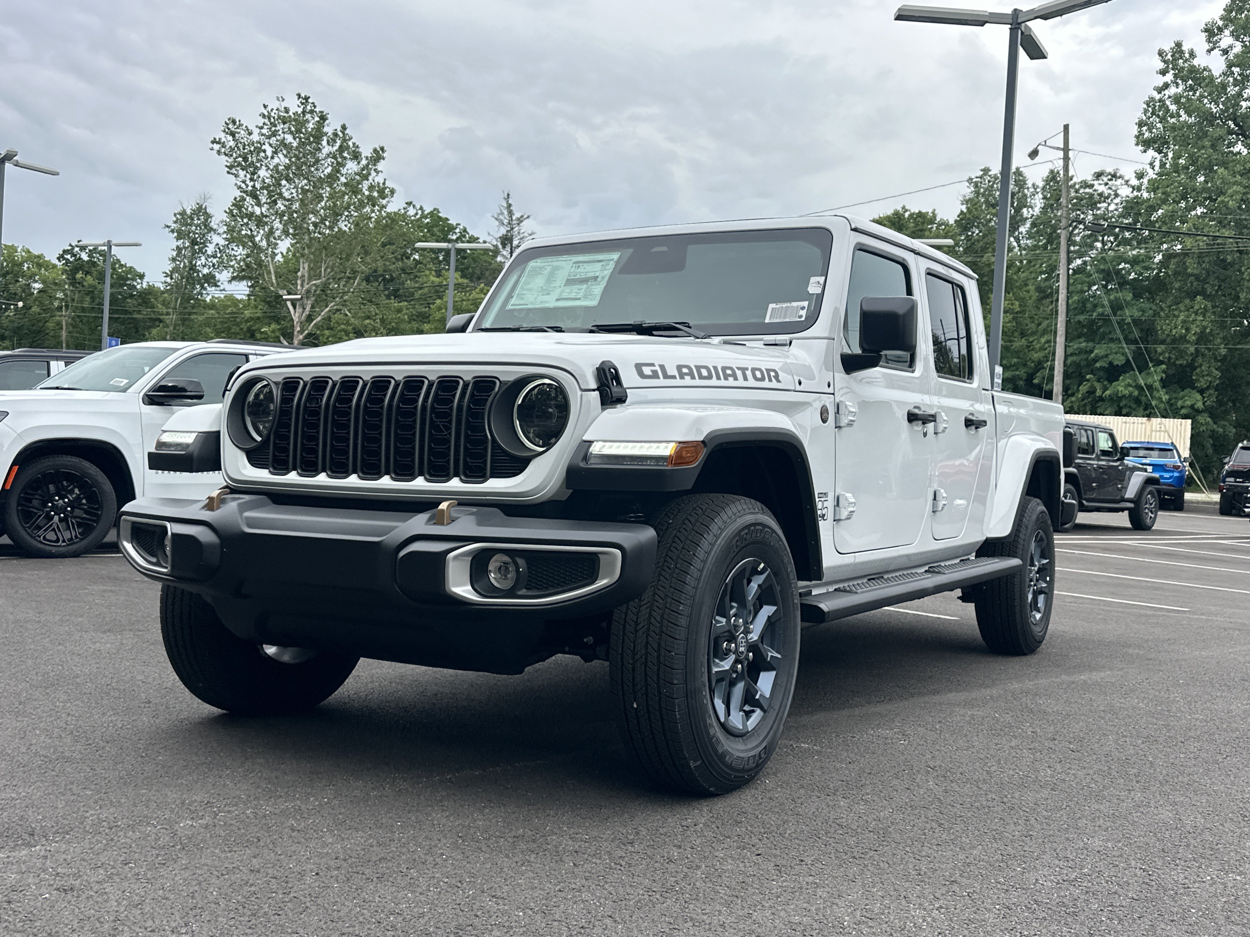 New 2026 Jeep Gladiator Sport AWD/4WD image 22