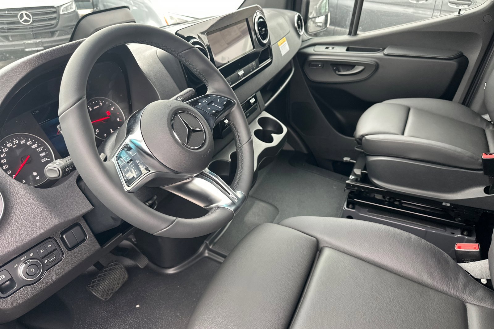 New 2026 Mercedes-Benz Sprinter 2500 image 10