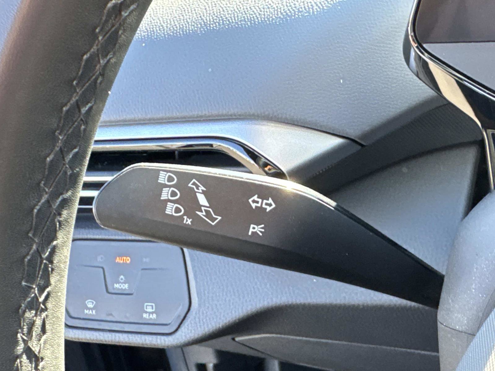 Certified 2024 Volkswagen ID.4 2WD image 25