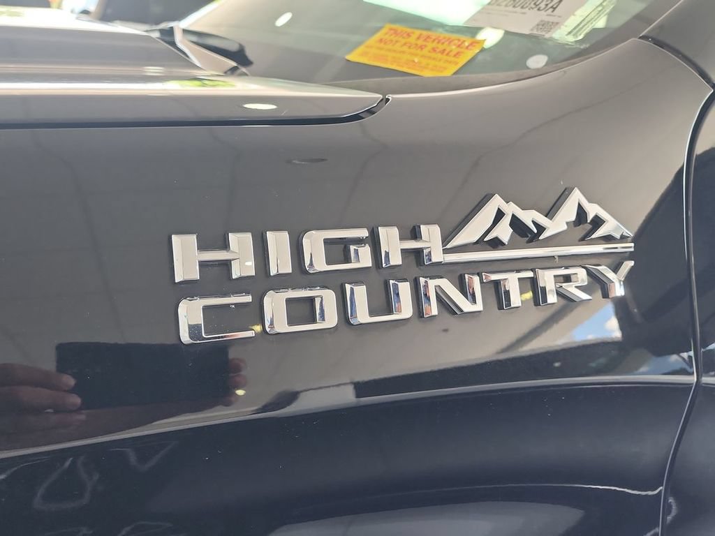Certified 2019 Chevrolet Silverado 1500 High Country w/ Technology Package AWD/4WD image 32