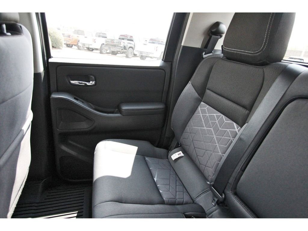 New 2026 Nissan Frontier SV w/ SV Convenience Package image 9