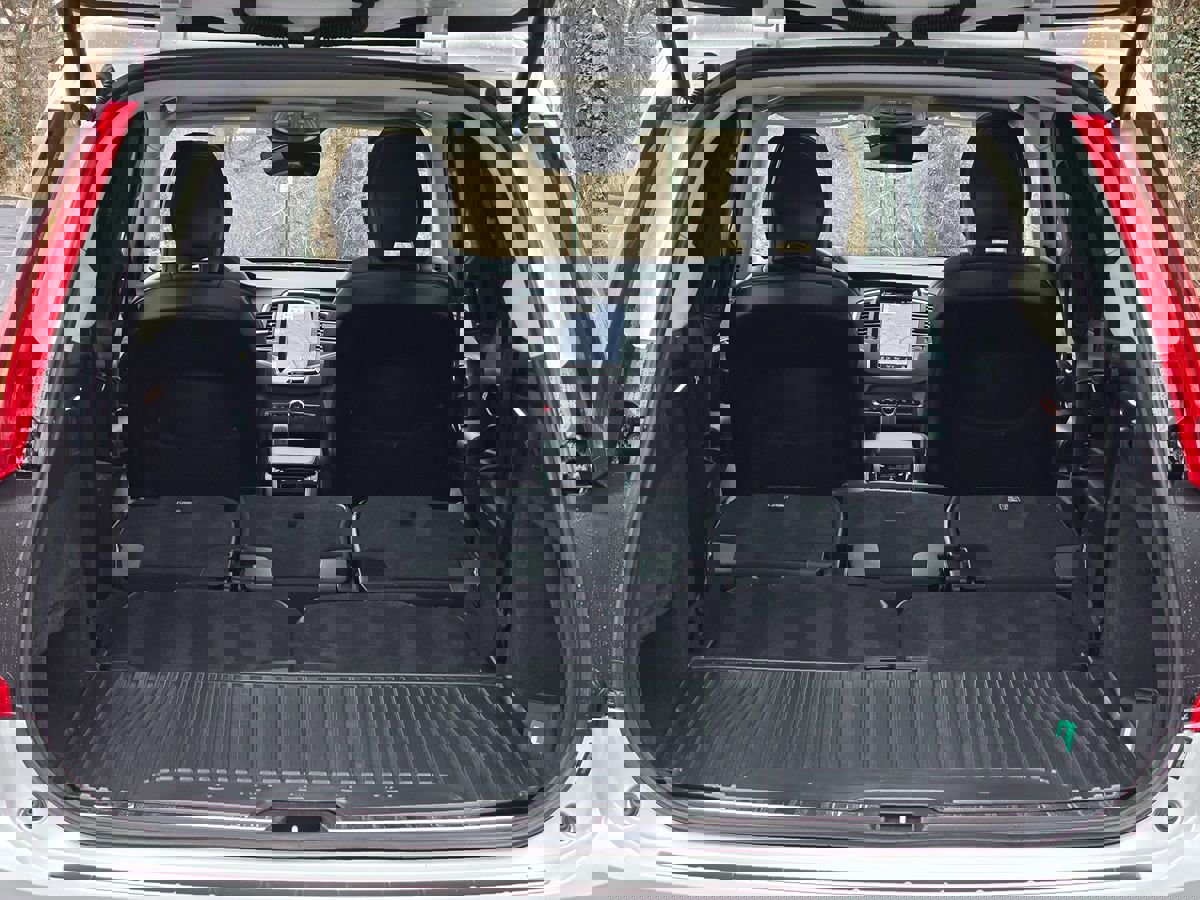 Used 2024 Volvo XC90 B5 Core w/ Climate Package image 63