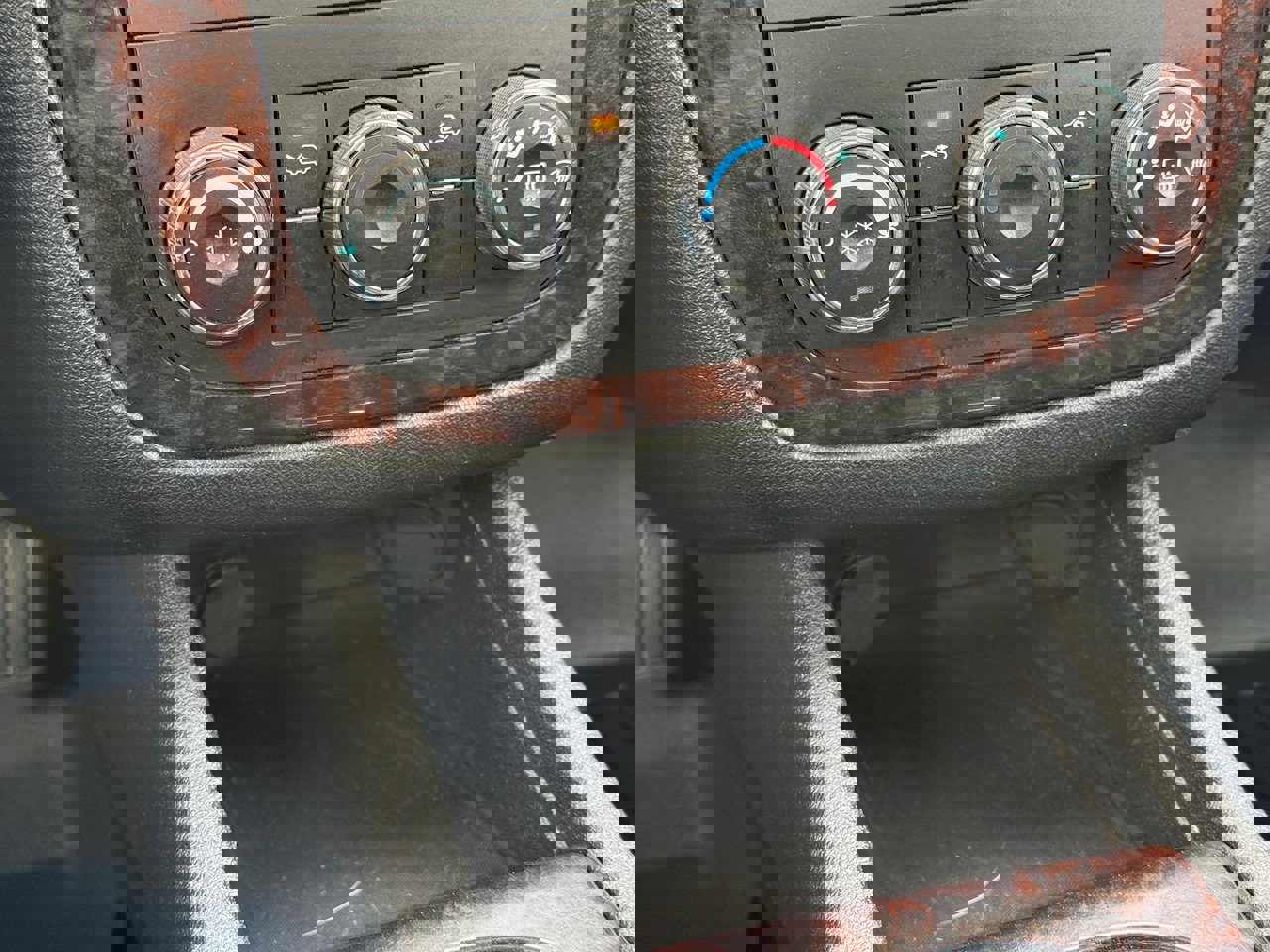 Used 2014 Chevrolet Impala Limited LS FWD image 20