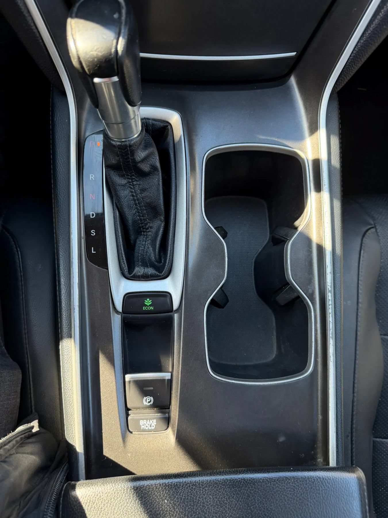 Used 2018 Honda Accord EX-L image 28