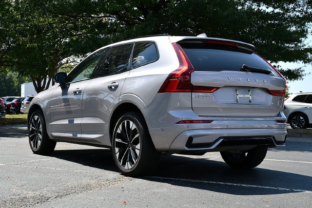 Certified 2026 Volvo XC60 B5 Plus AWD/4WD image 5