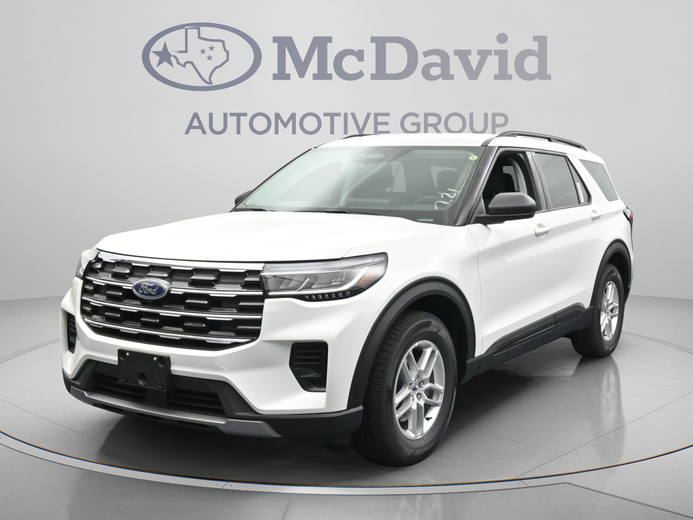 New 2026 Ford Explorer Active RWD image 4