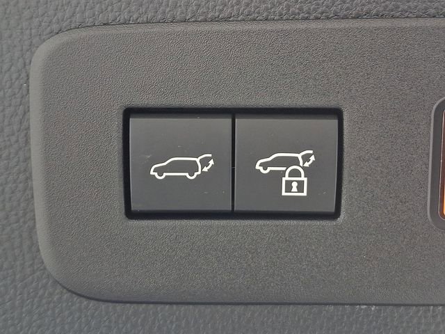 Used 2025 Lexus GX 550 w/ Accessory Package (2T) image 20