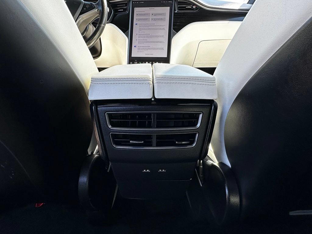 Used 2020 Tesla Model X Long Range AWD/4WD image 19